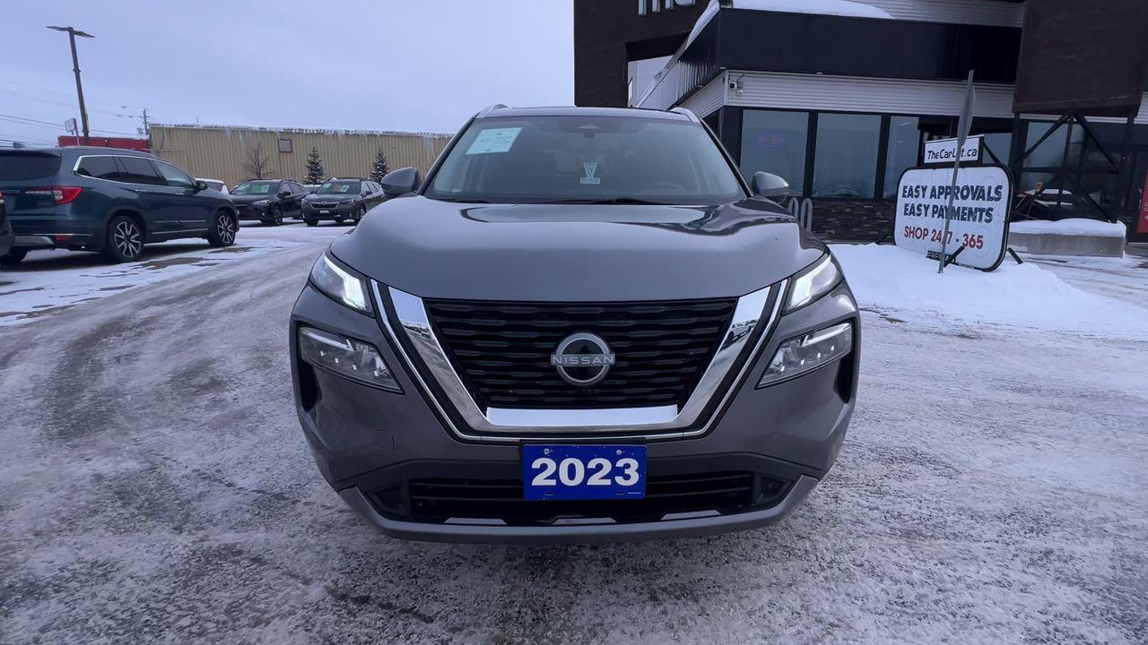 2023 Nissan Rogue SL AWD, MOONROOF, HEATED LEATHER SEATS, NAV, CRUISE CONTROL, POWER LIFTGATE!! Photo