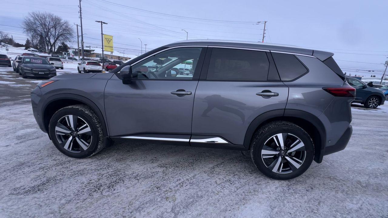 2023 Nissan Rogue SL AWD, MOONROOF, HEATED LEATHER SEATS, NAV, CRUISE CONTROL, POWER LIFTGATE!! Photo