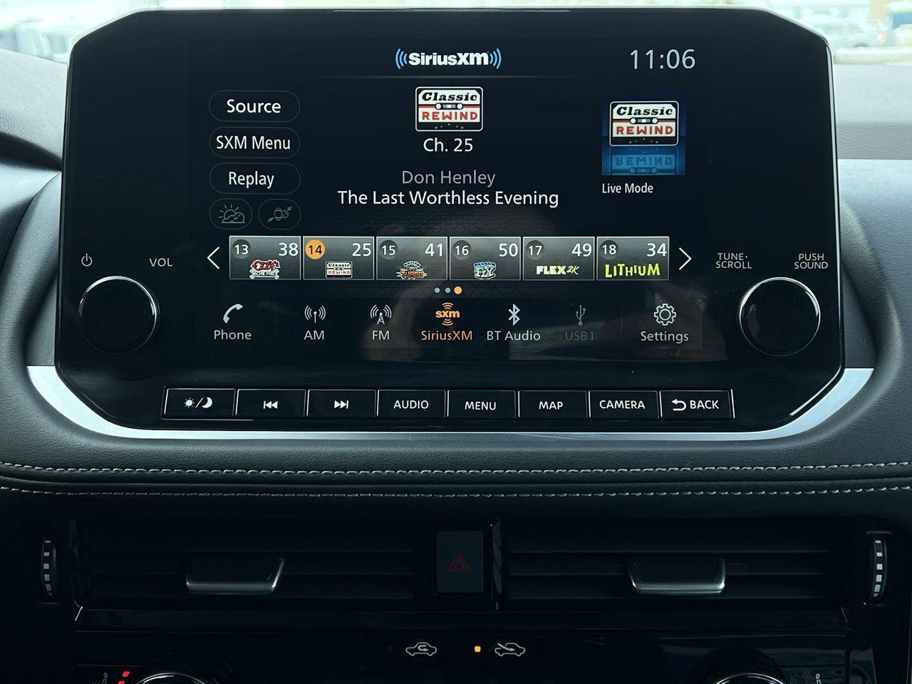 2023 Nissan Rogue SL AWD, MOONROOF, HEATED LEATHER SEATS, NAV, CRUISE CONTROL, POWER LIFTGATE!! Photo