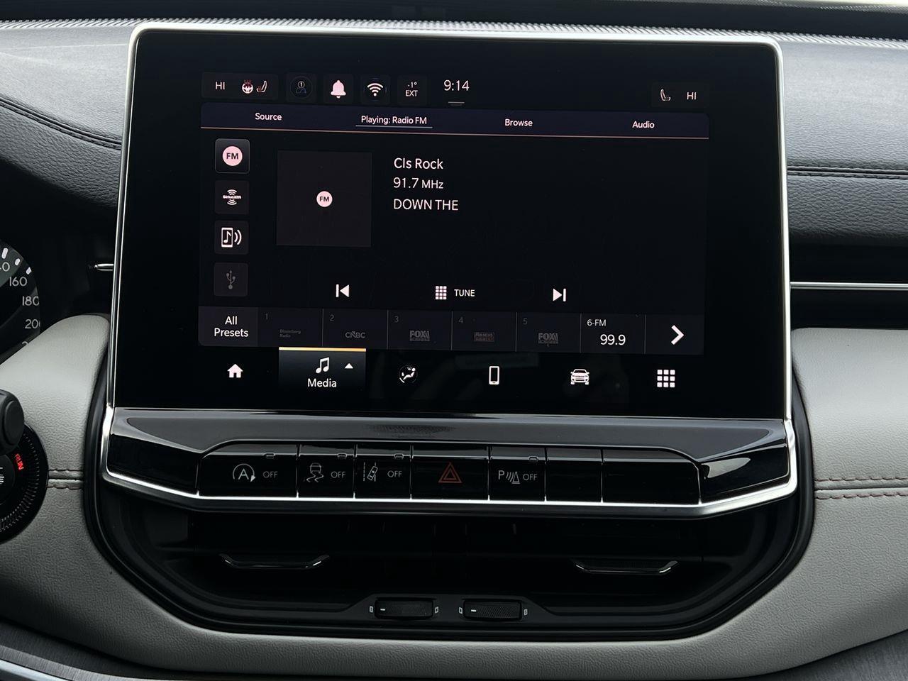 2024 Jeep Compass Limited 4X4, HEATED FRONT SEATS, CRUISE CONTROL, BACK UP CAM!! Photo