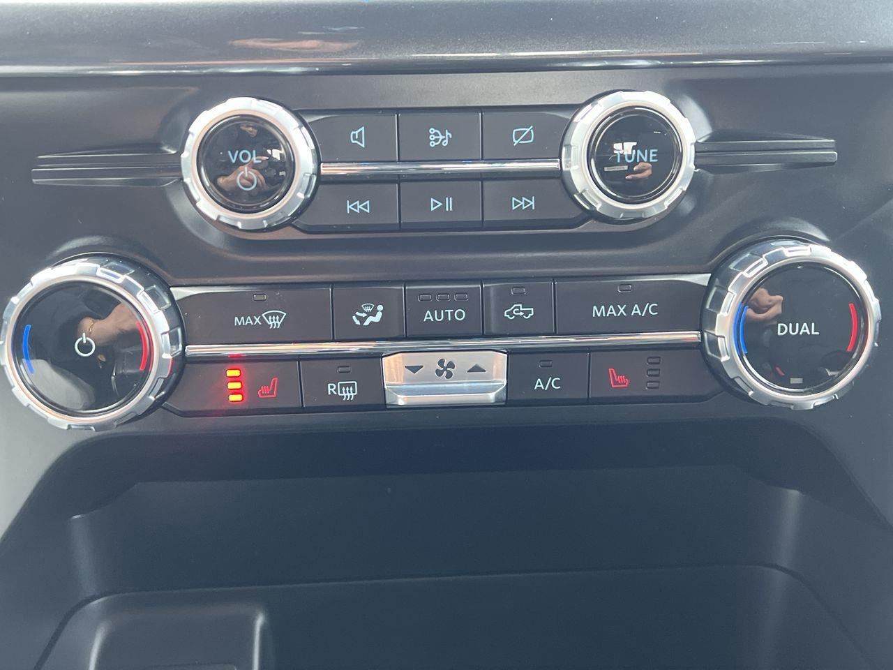 2023 Ford F-150 XLT 4X4 Photo