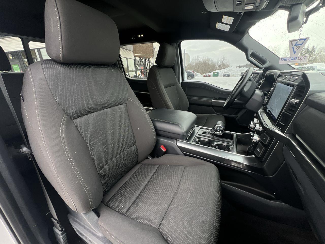 2023 Ford F-150 XLT 4X4 Photo