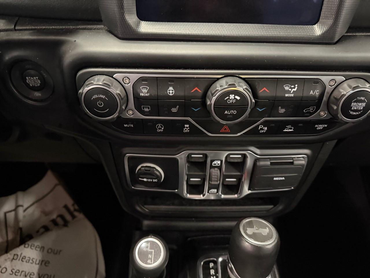 2021 Jeep Wrangler Unlimited Sahara Photo