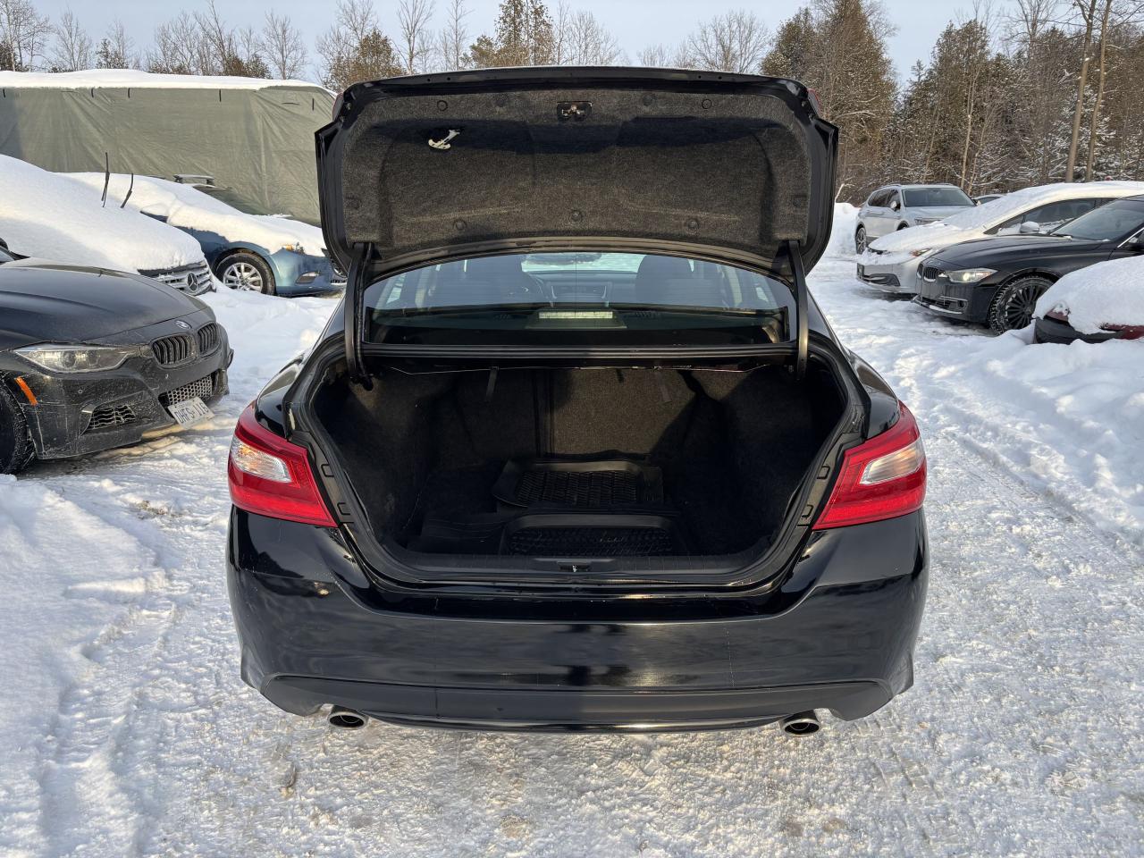 2017 Nissan Altima 2.5 Photo