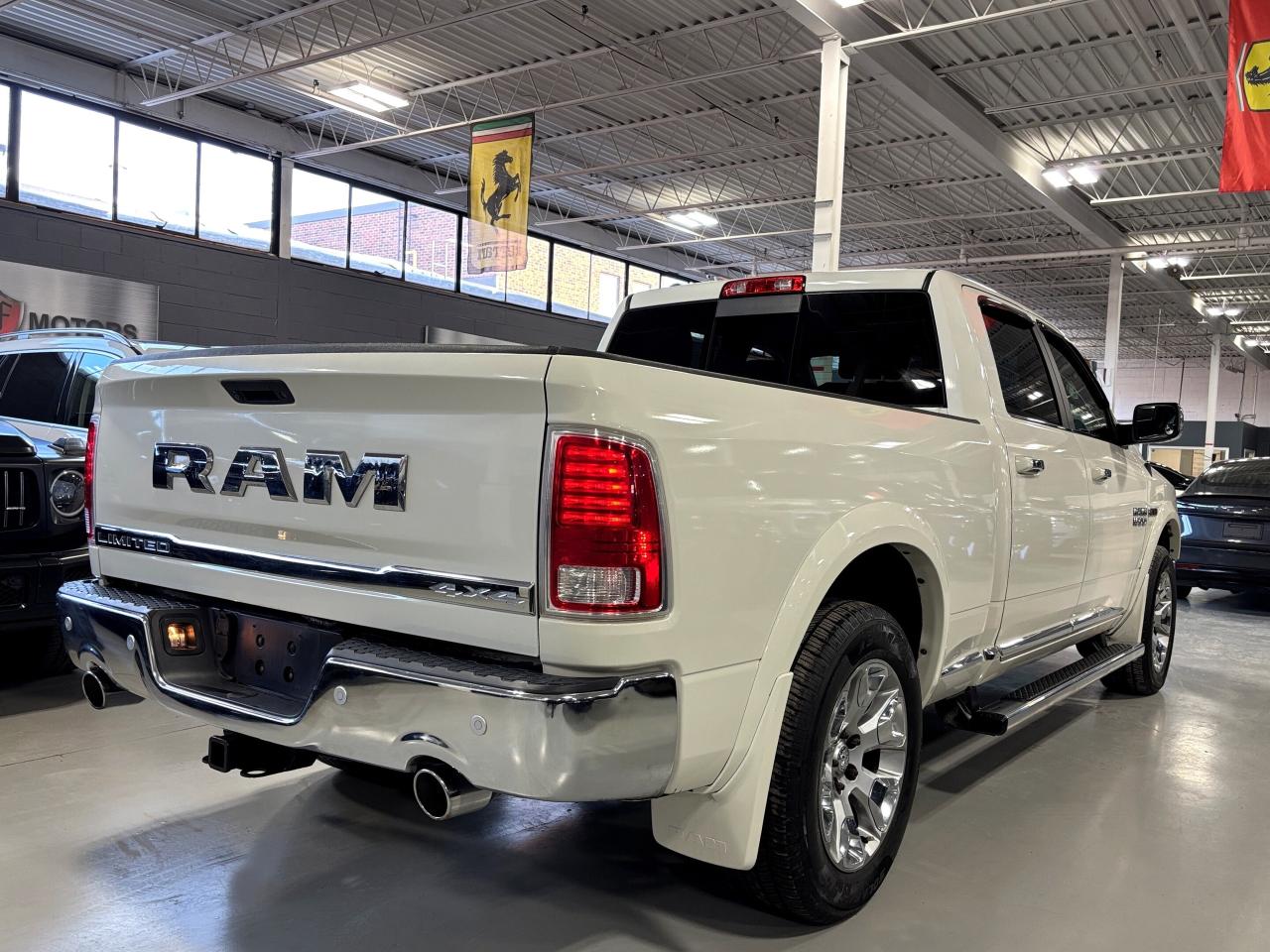 2016 RAM 1500 Limited|4X4|ECODIESEL|CREW|NAV|AIRSUSP|ALPINEAUDIO Photo