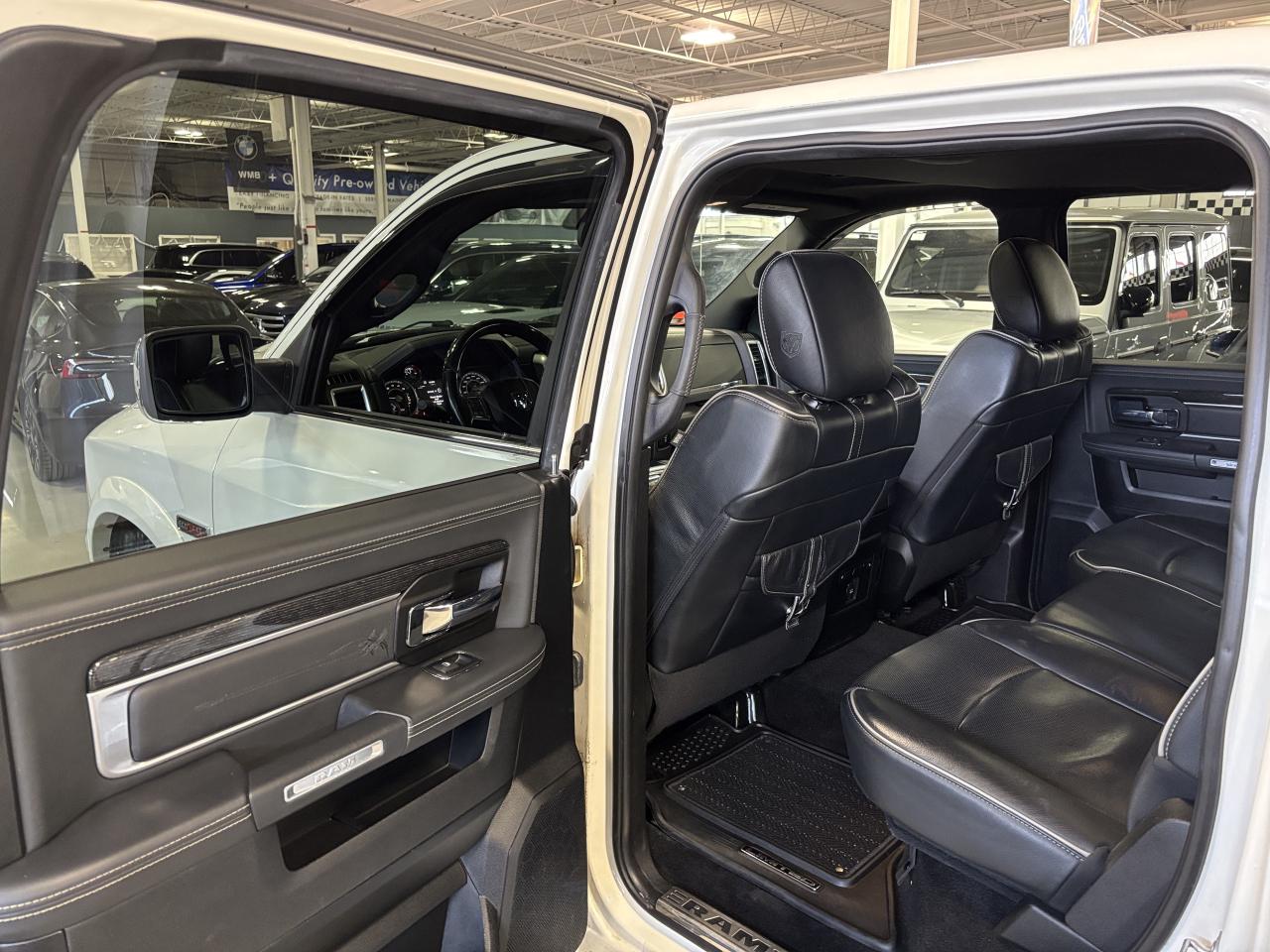 2016 RAM 1500 Limited|4X4|ECODIESEL|CREW|NAV|AIRSUSP|ALPINEAUDIO Photo