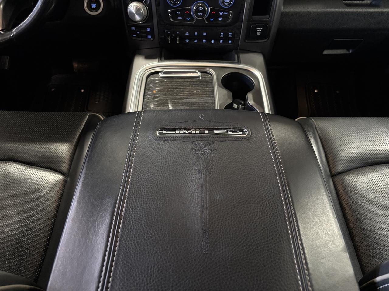 2016 RAM 1500 Limited|4X4|ECODIESEL|CREW|NAV|AIRSUSP|ALPINEAUDIO Photo