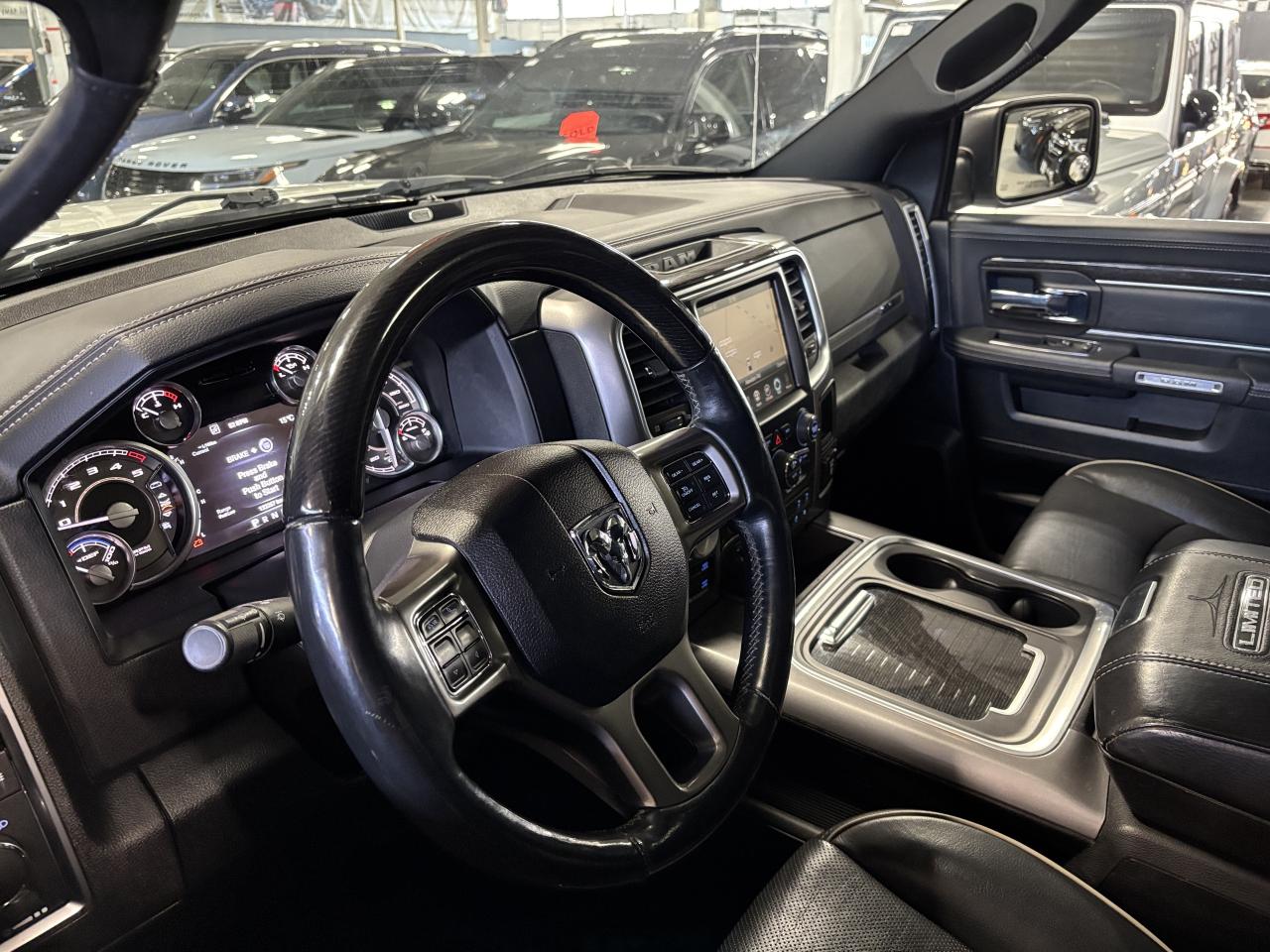 2016 RAM 1500 Limited|4X4|ECODIESEL|CREW|NAV|AIRSUSP|ALPINEAUDIO Photo