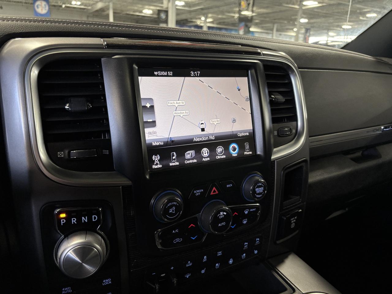 2016 RAM 1500 Limited|4X4|ECODIESEL|CREW|NAV|AIRSUSP|ALPINEAUDIO Photo