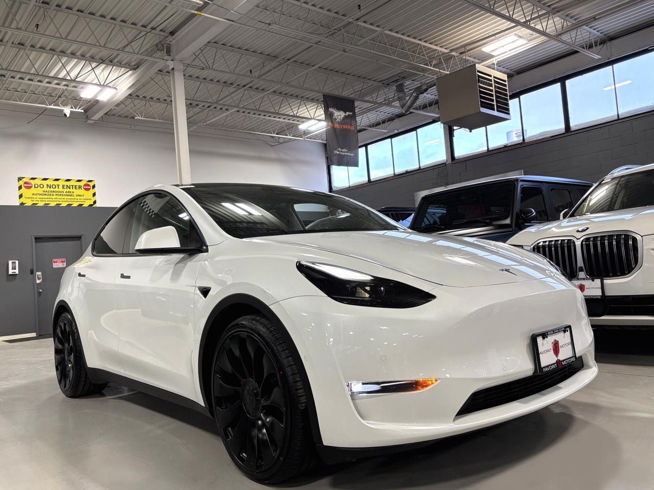 2022 Tesla Model Y Performance AWD|ENHANCEDAUTOPILOT|UBERTURBINE|NAV| Photo