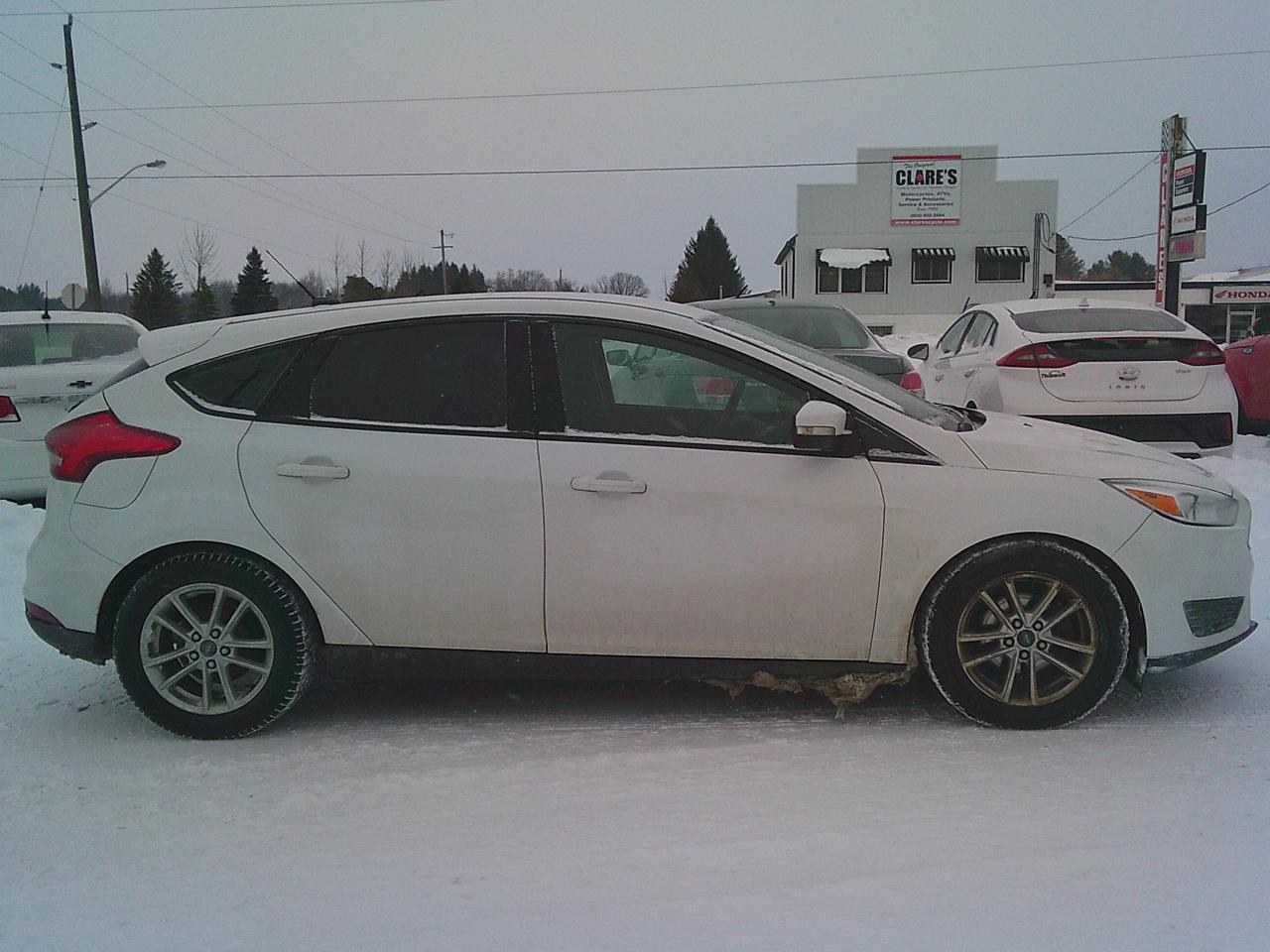 2018 Ford Focus SE Photo4