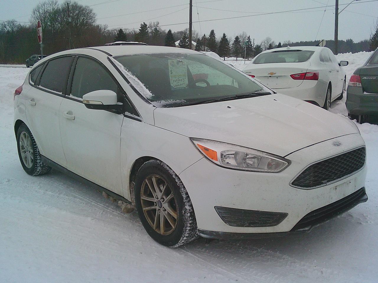 2018 Ford Focus SE Photo2