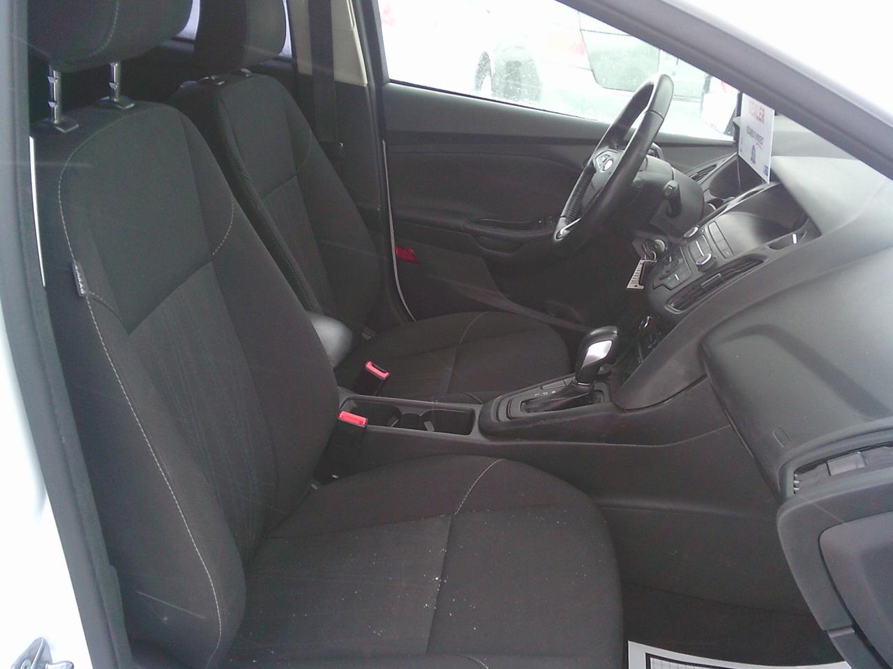 2018 Ford Focus SE Photo