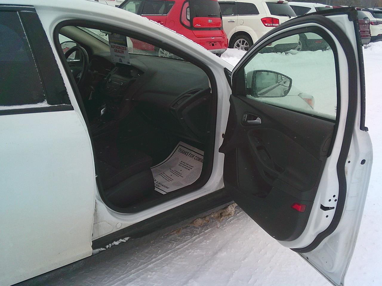 2018 Ford Focus SE Photo