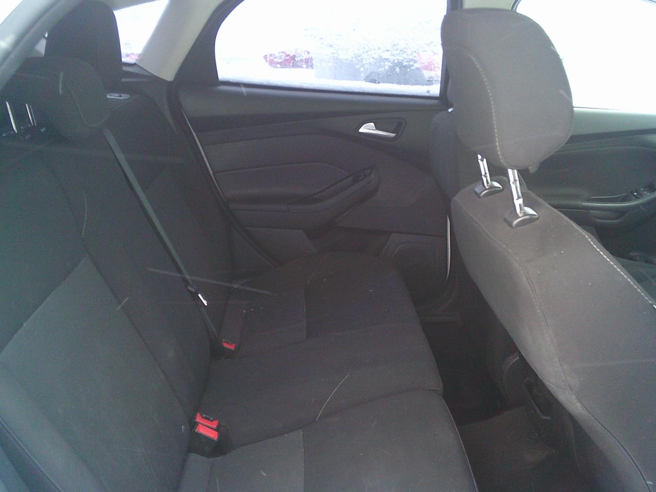 2018 Ford Focus SE Photo