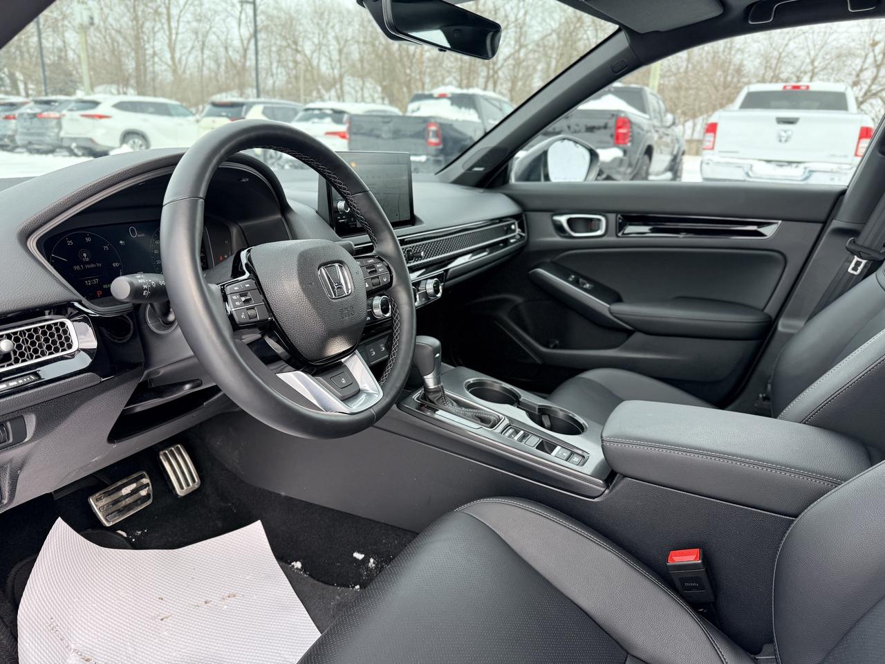 2025 Honda Civic Hybrid Sport Touring eCVT | NAVIGATION | BLIND SPOT | Photo