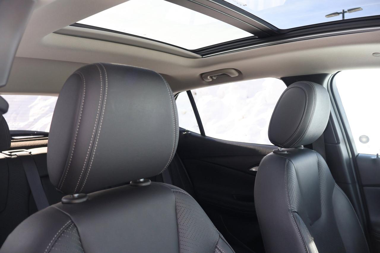 2020 Buick Encore GX Essence | | Power Liftgate | Photo