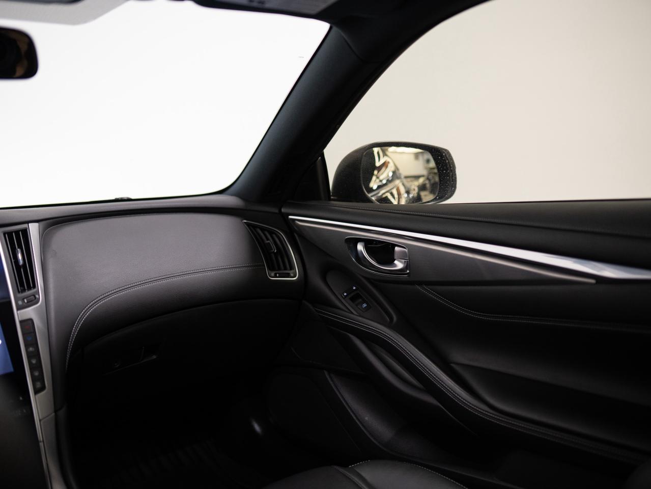 2018 Infiniti Q60 2.0T | PURE | AWD | REAR CAM | SUNROOF Photo