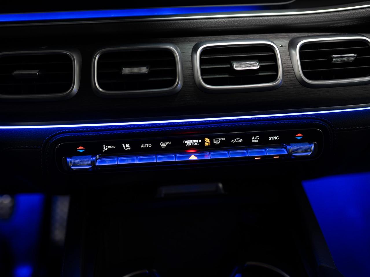 2023 Mercedes-Benz GLS 450 | PREMIUM & NIGHT PKG | 7 PASS | 22 AMG WHEELS Photo