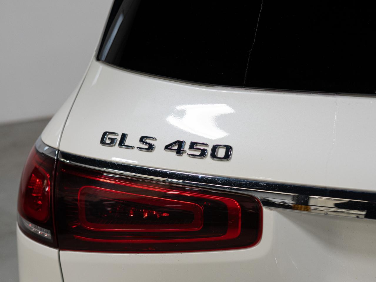 2023 Mercedes-Benz GLS 450 | PREMIUM & NIGHT PKG | 7 PASS | 22 AMG WHEELS Photo