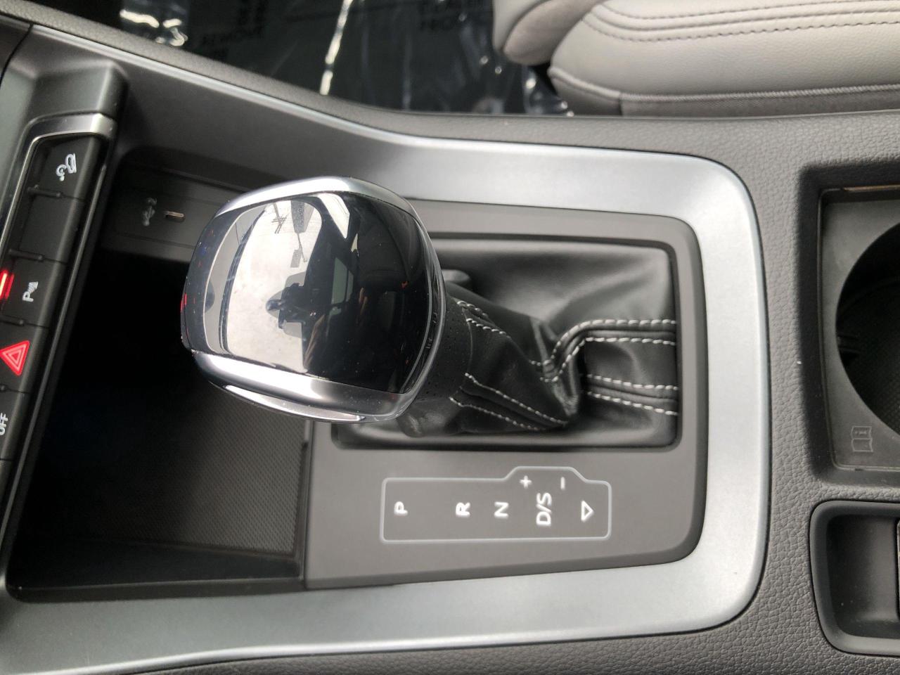 2025 Audi Q3 45 Progressiv PROGRESSIV, SLINE, SONOS SOUND, PANO Photo