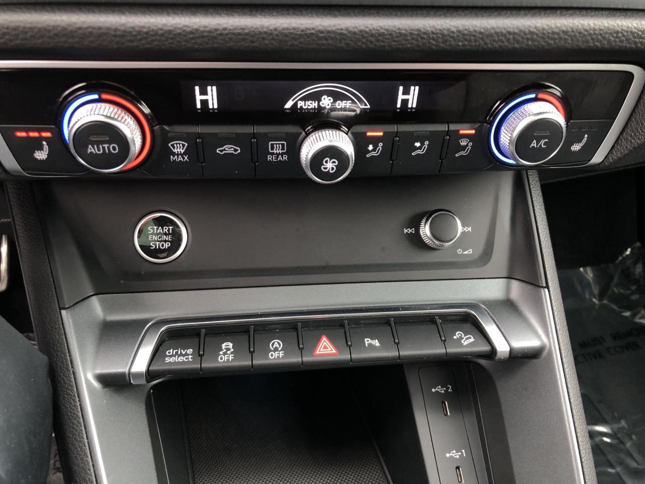 2025 Audi Q3 45 Progressiv PROGRESSIV, SLINE, SONOS SOUND, PANO Photo