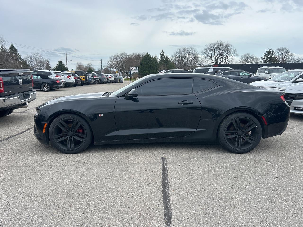 2017 Chevrolet Camaro 1LT, CLEAN CARFAX, SUNROOF, REMOTE START! - Photo #3