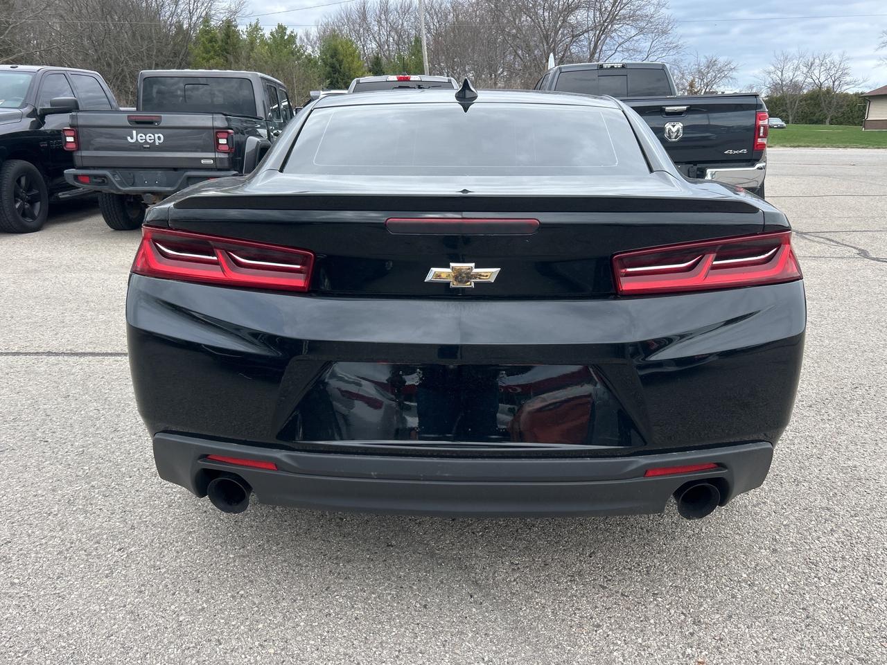 2017 Chevrolet Camaro 1LT, CLEAN CARFAX, SUNROOF, REMOTE START! Photo