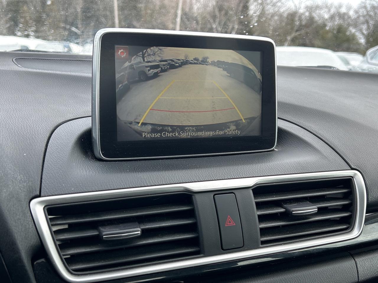 2016 Mazda MAZDA3 GS, AUTOMATIC, BACK UP CAMERA, HEATED SEATS! - Photo #19