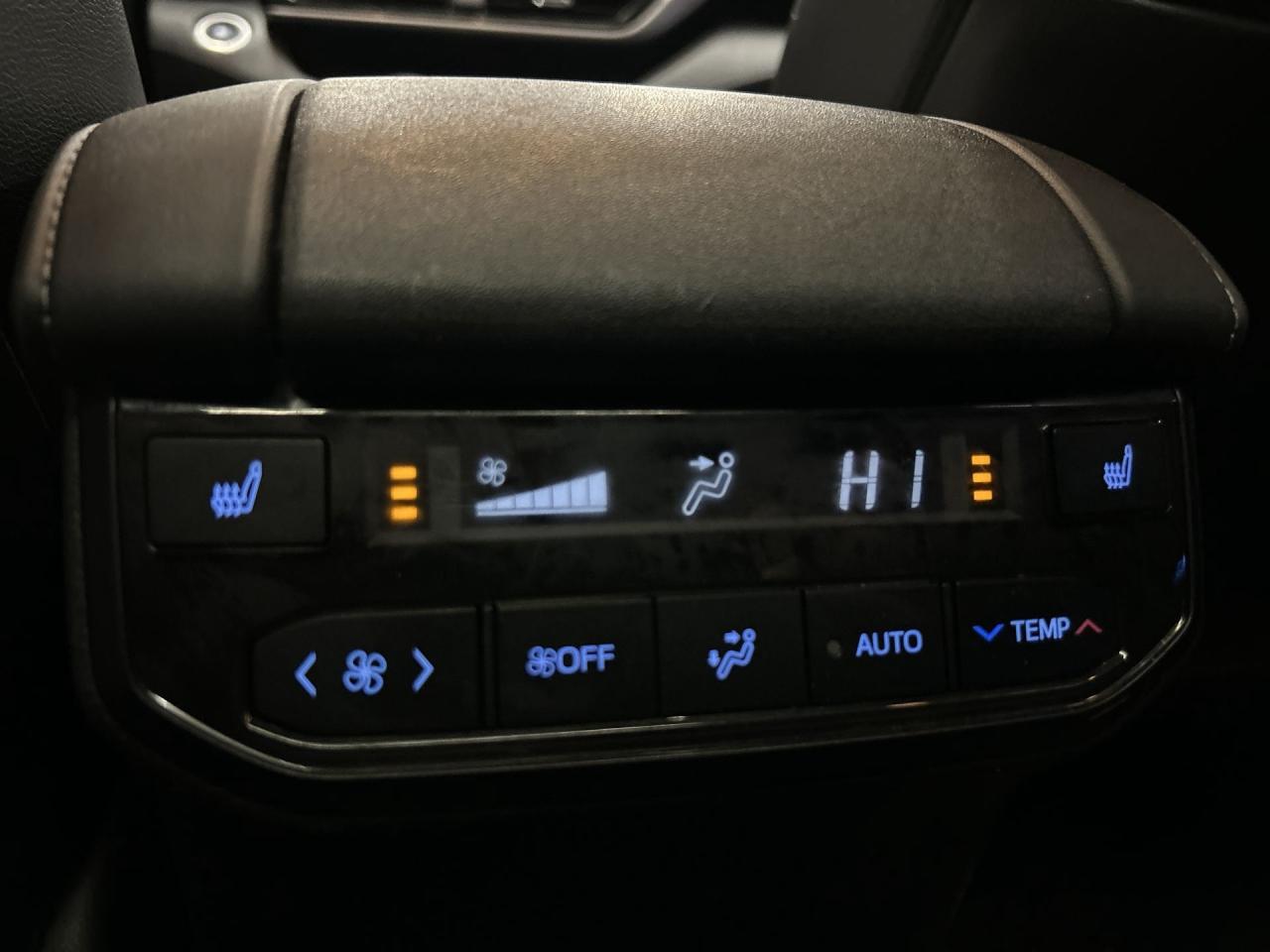 2021 Toyota Highlander PLATINUM AWD |7-PASS |LEATHER |PANO ROOF | 360 CAM Photo