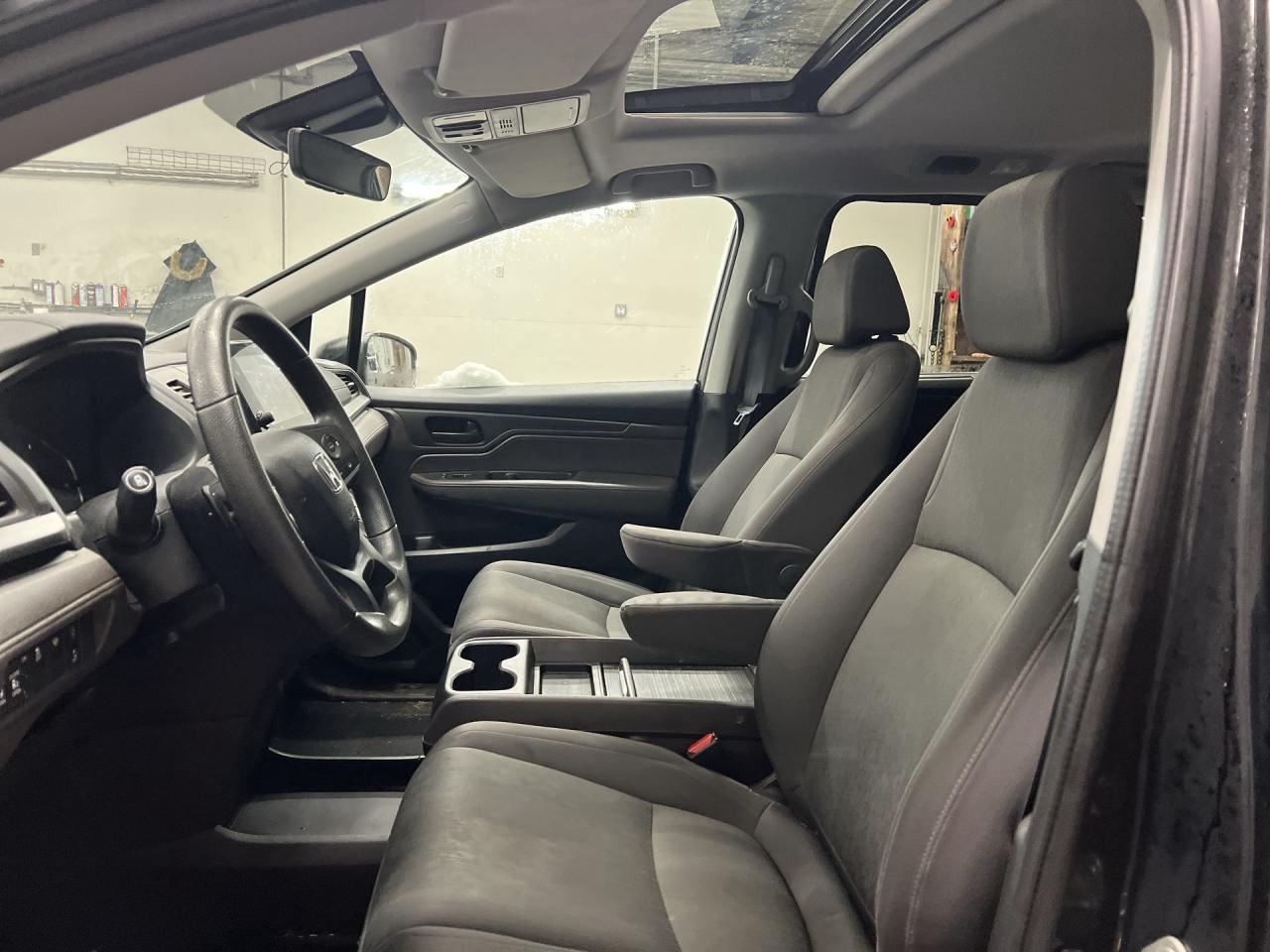 2019 Honda Odyssey  Photo3
