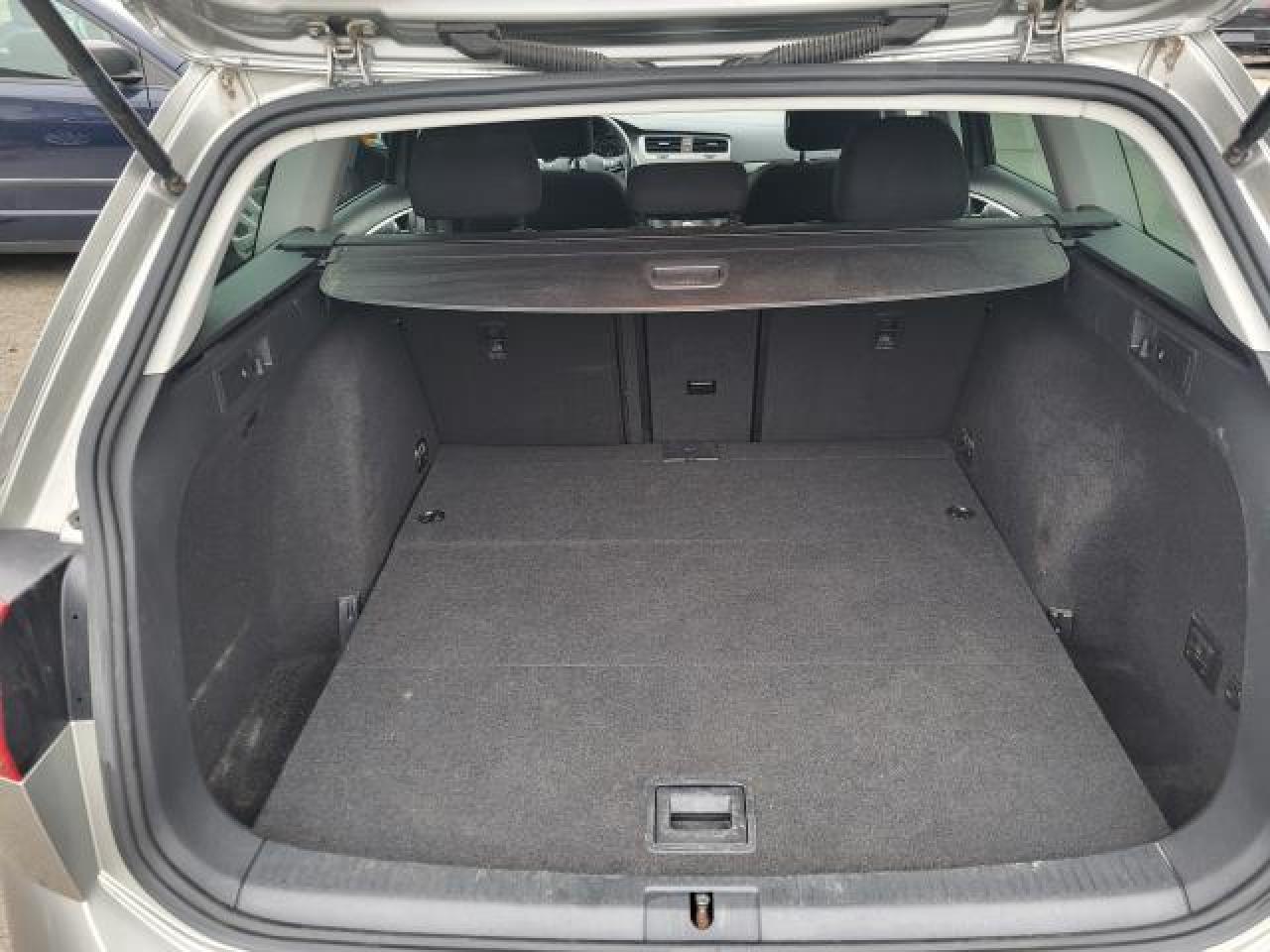 2017 Volkswagen Golf Sportwagen Trendline Photo