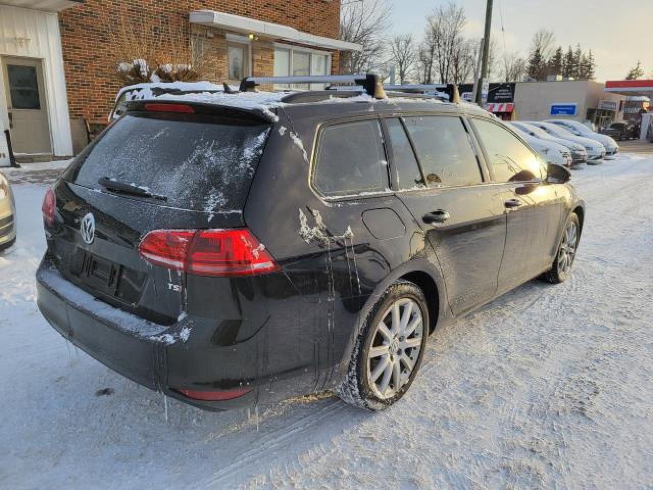 2017 Volkswagen Golf Sportwagen Comfortline Photo