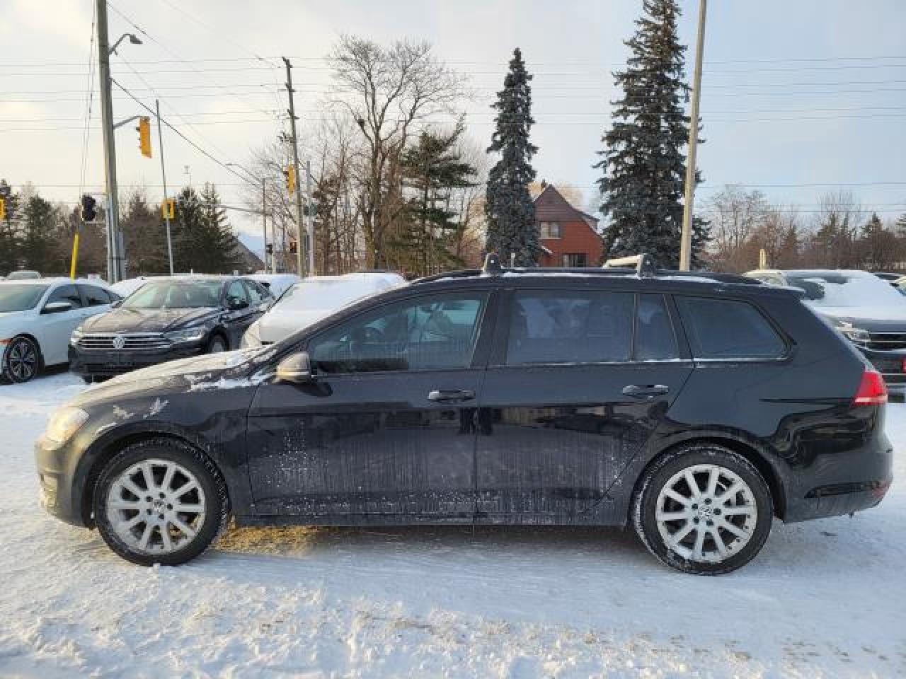 2017 Volkswagen Golf Sportwagen Comfortline Photo