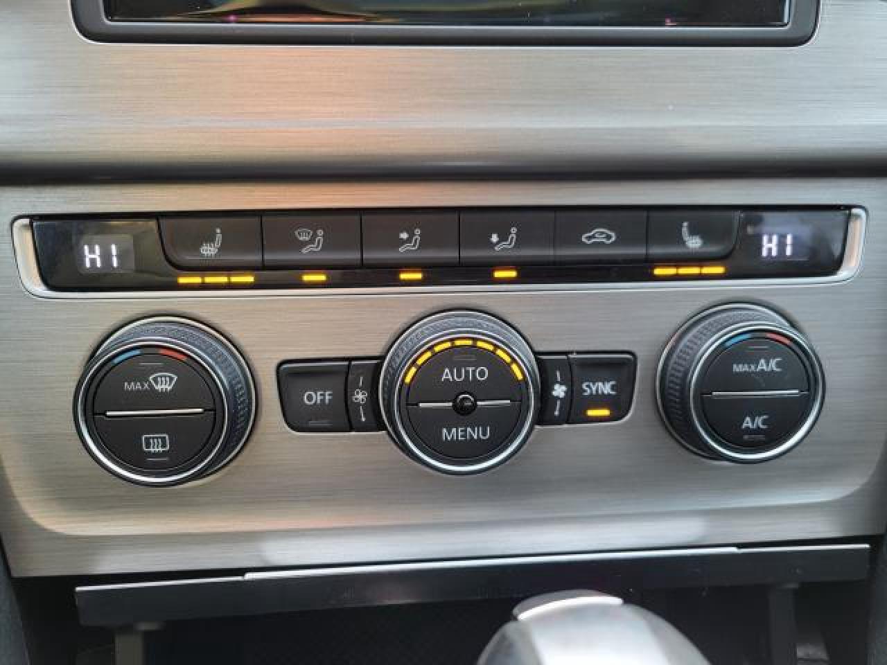 2017 Volkswagen Golf Sportwagen Comfortline Photo