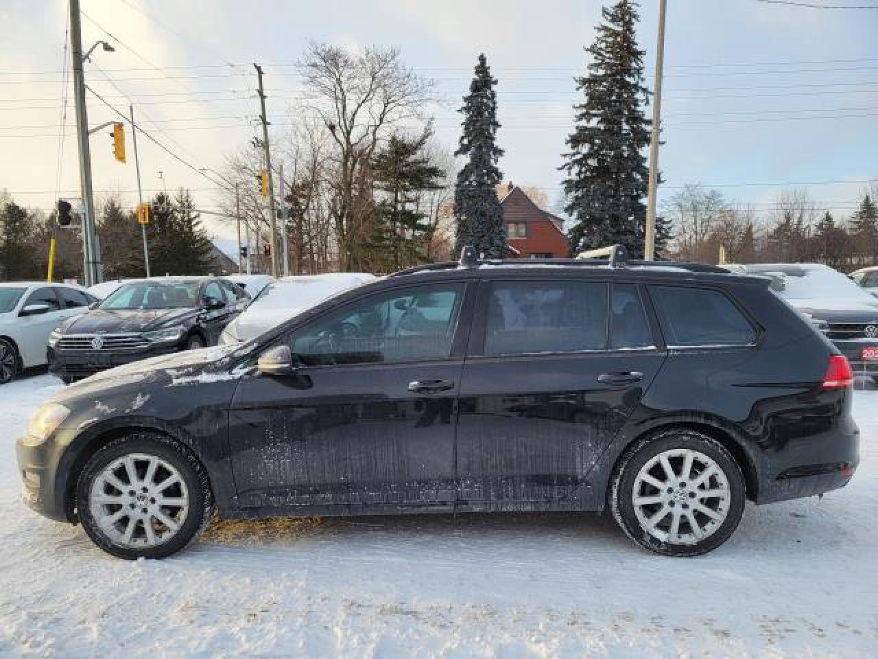 2017 Volkswagen Golf Sportwagen Comfortline Photo