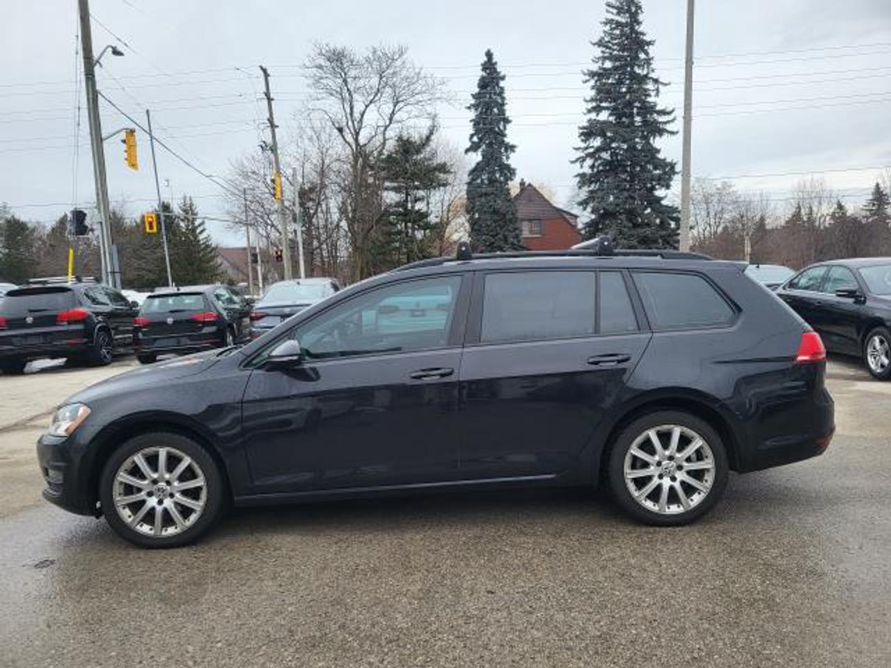 2017 Volkswagen Golf Sportwagen Comfortline Photo