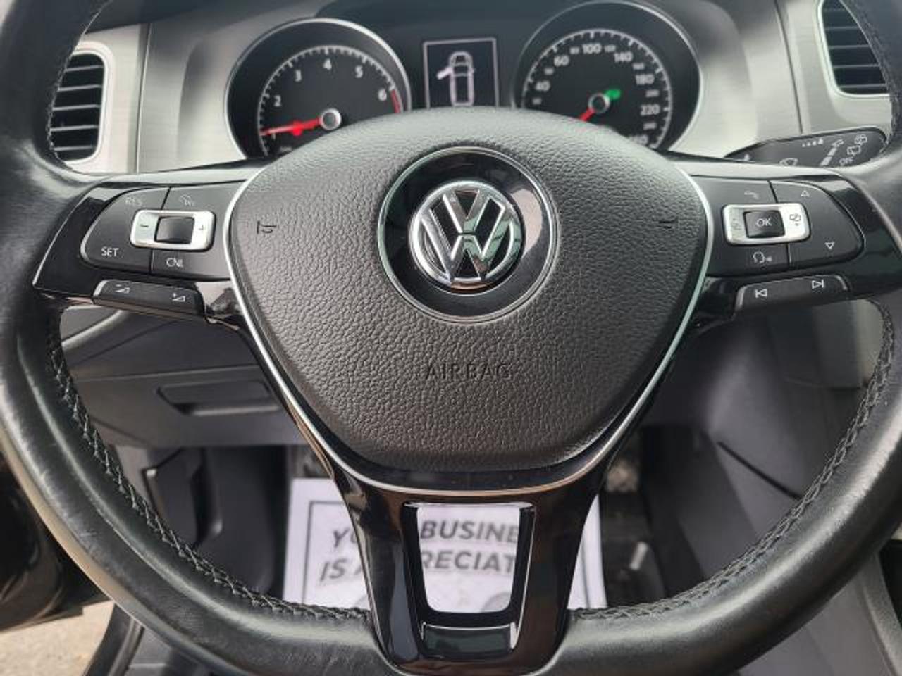 2017 Volkswagen Golf Sportwagen Comfortline Photo