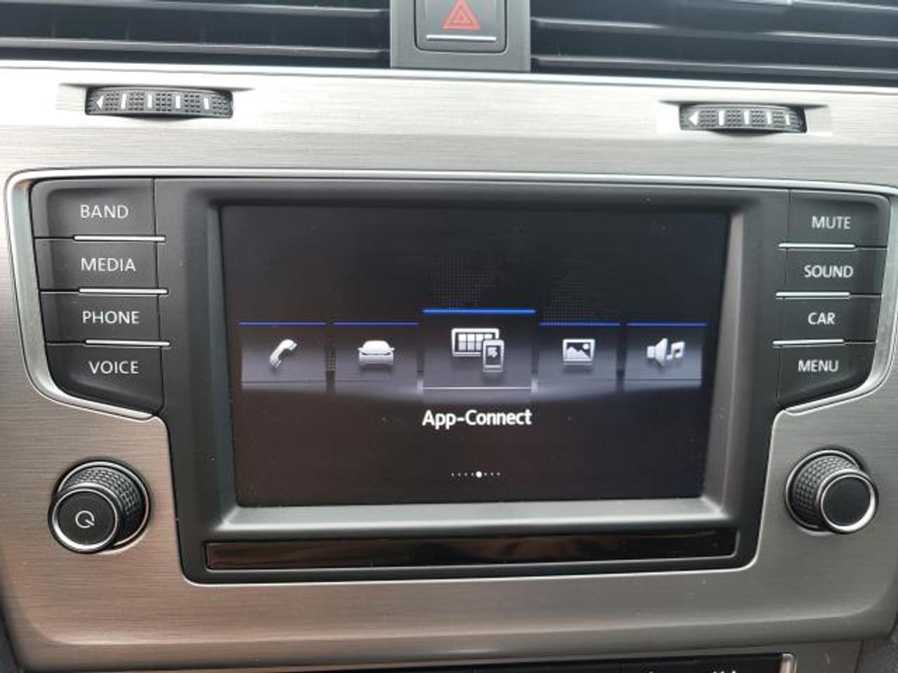 2017 Volkswagen Golf Sportwagen Comfortline Photo