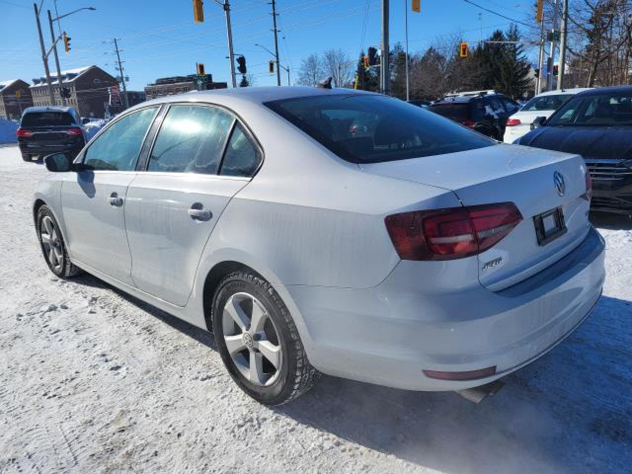 2017 Volkswagen Jetta HIGHLINE Photo
