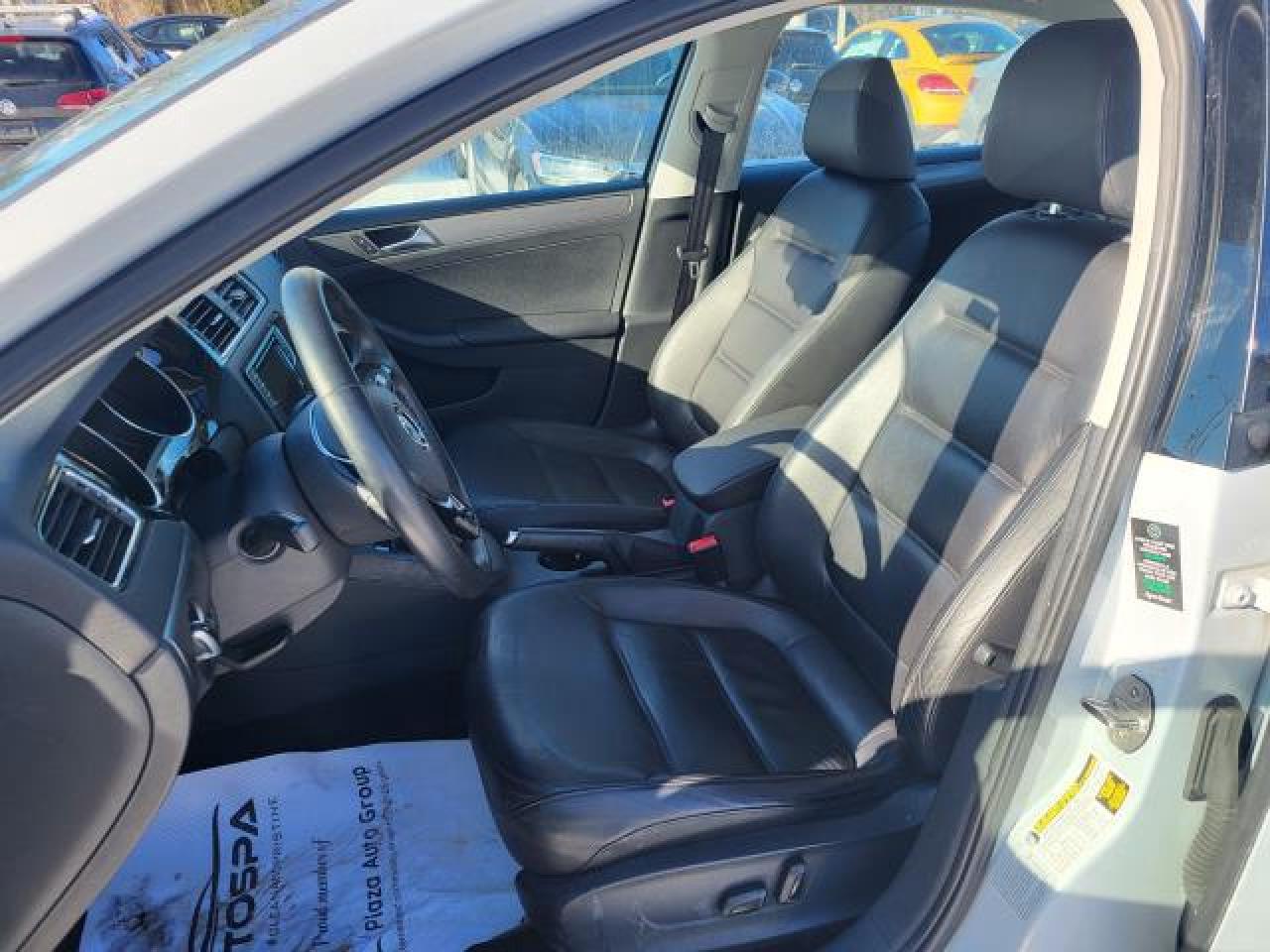 2017 Volkswagen Jetta HIGHLINE Photo