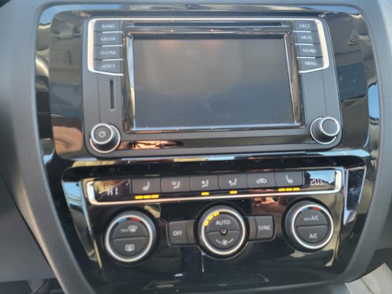 2017 Volkswagen Jetta HIGHLINE Photo