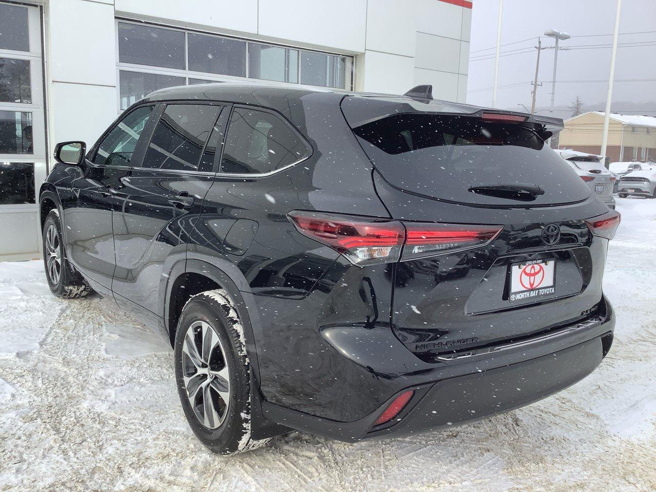 2026 Toyota Highlander XLE Photo