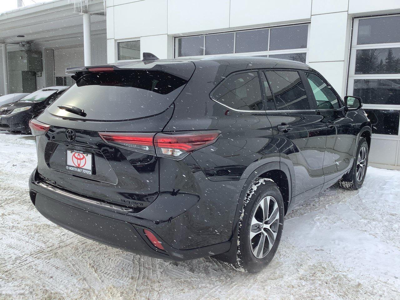 2026 Toyota Highlander XLE Photo