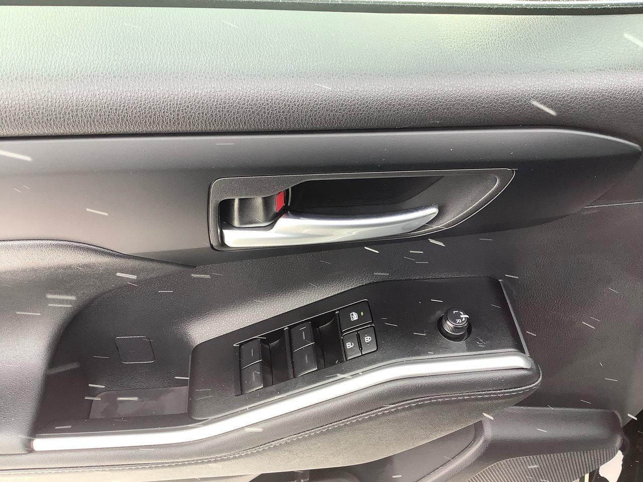 2026 Toyota Highlander XLE Photo