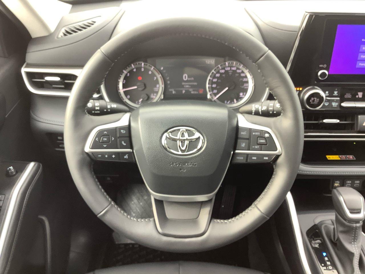 2026 Toyota Highlander XLE Photo