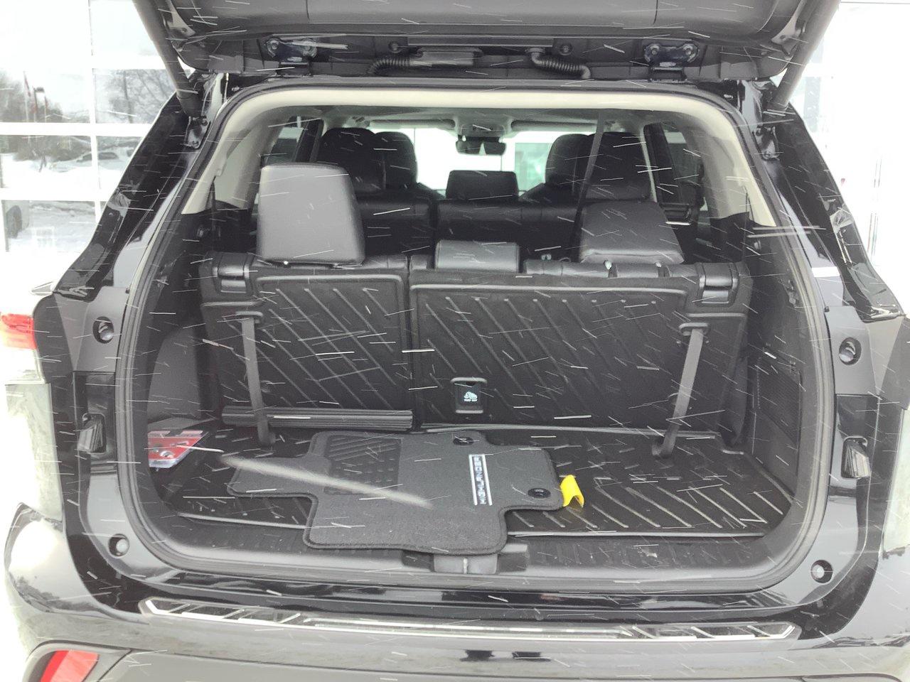 2026 Toyota Highlander XLE Photo