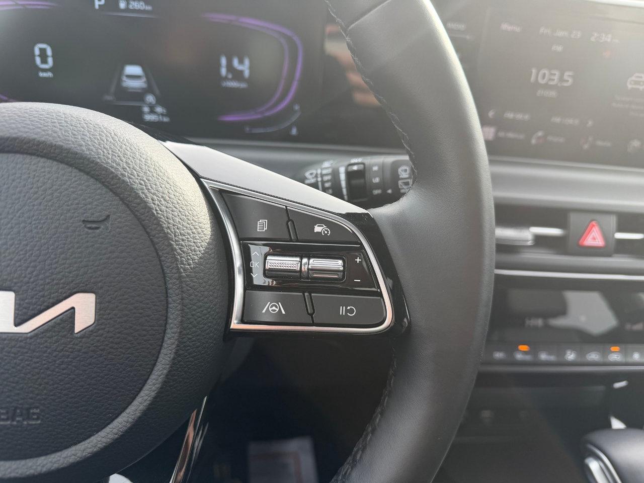 2025 Kia Seltos EX AWD Pkg.   Heated Seats & Steering Wheel Photo