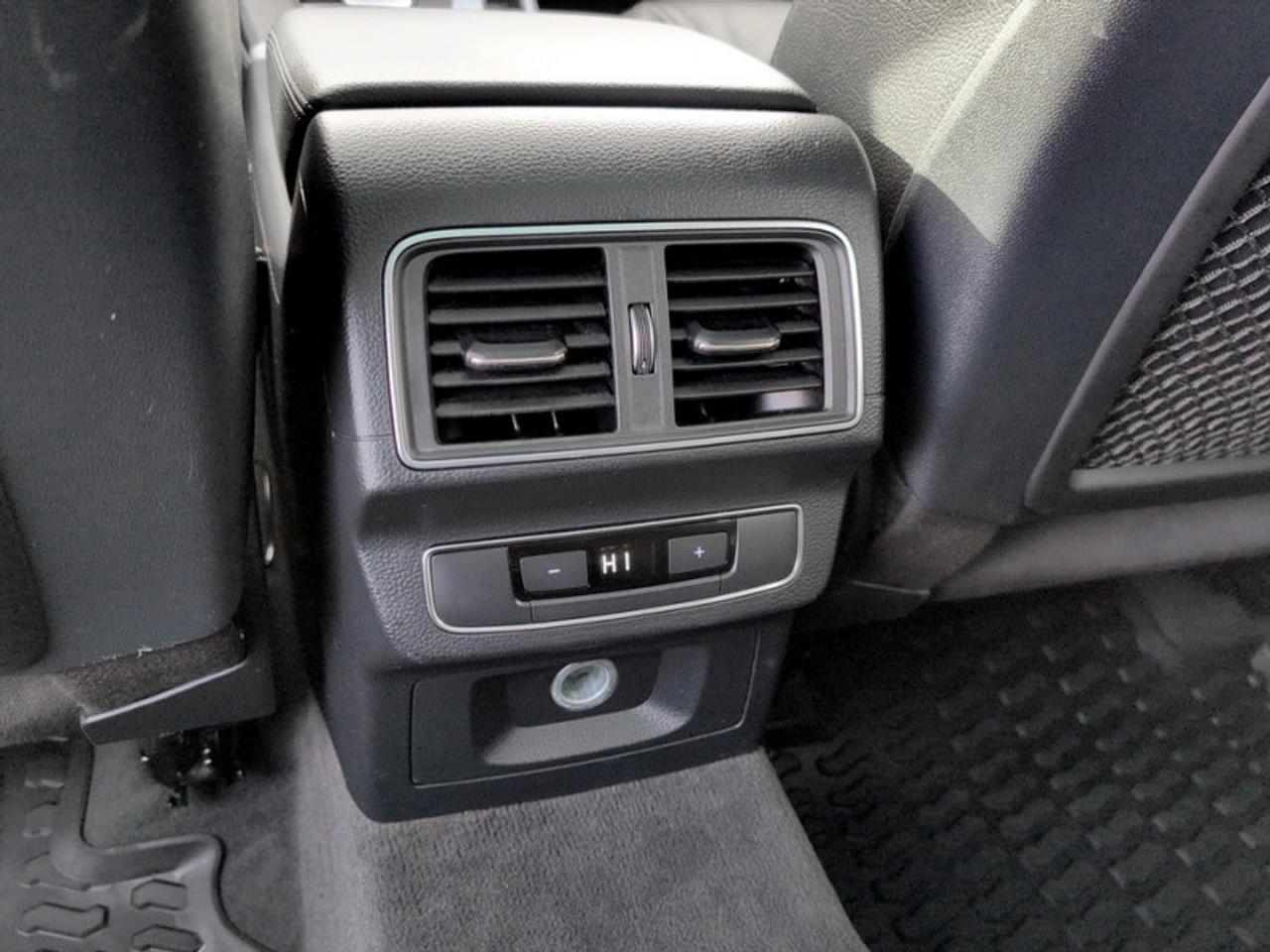 2018 Audi Q5 2.0 TFSI quattro Progressiv  **PANO ROOF** Photo