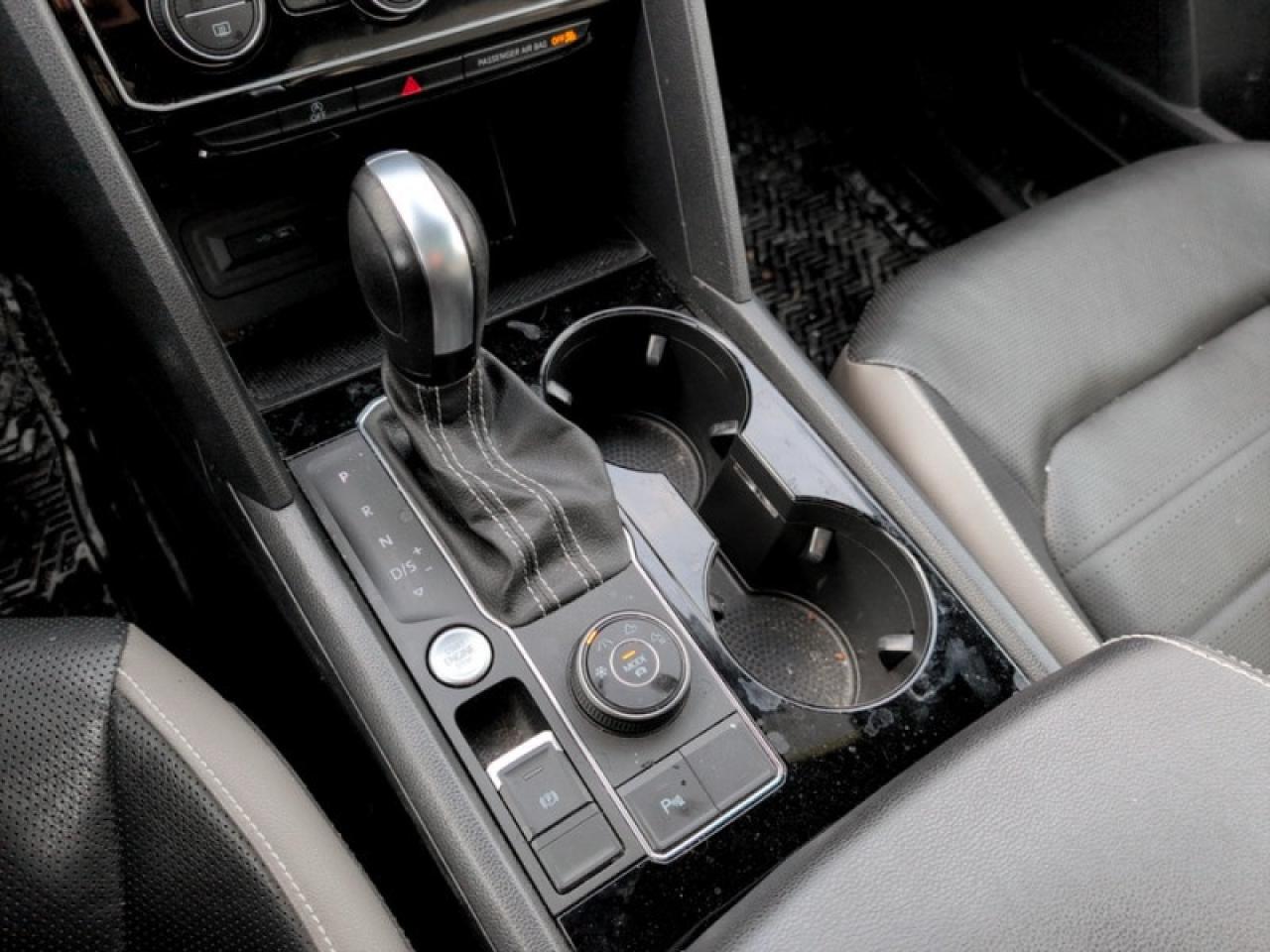 2023 Volkswagen Atlas Cross Sport Highline 3.6 FSI Photo